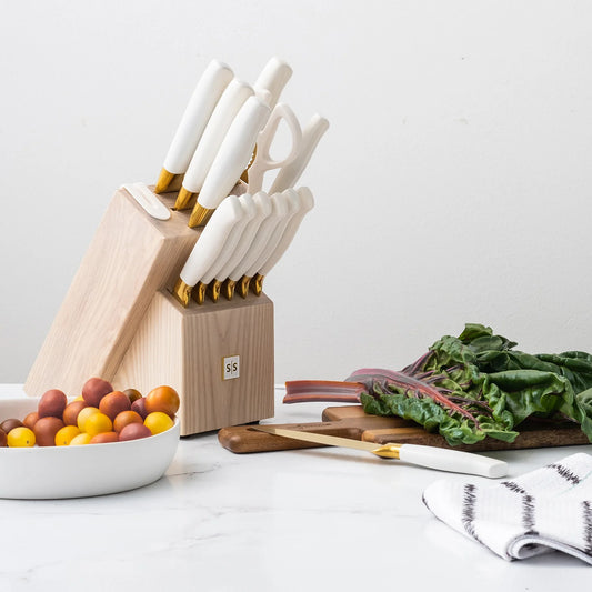 Styled Settings White and Gold Knife Set