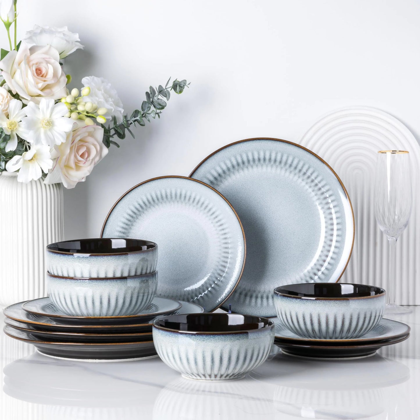 Leratio Stoneware Dinnerware Set