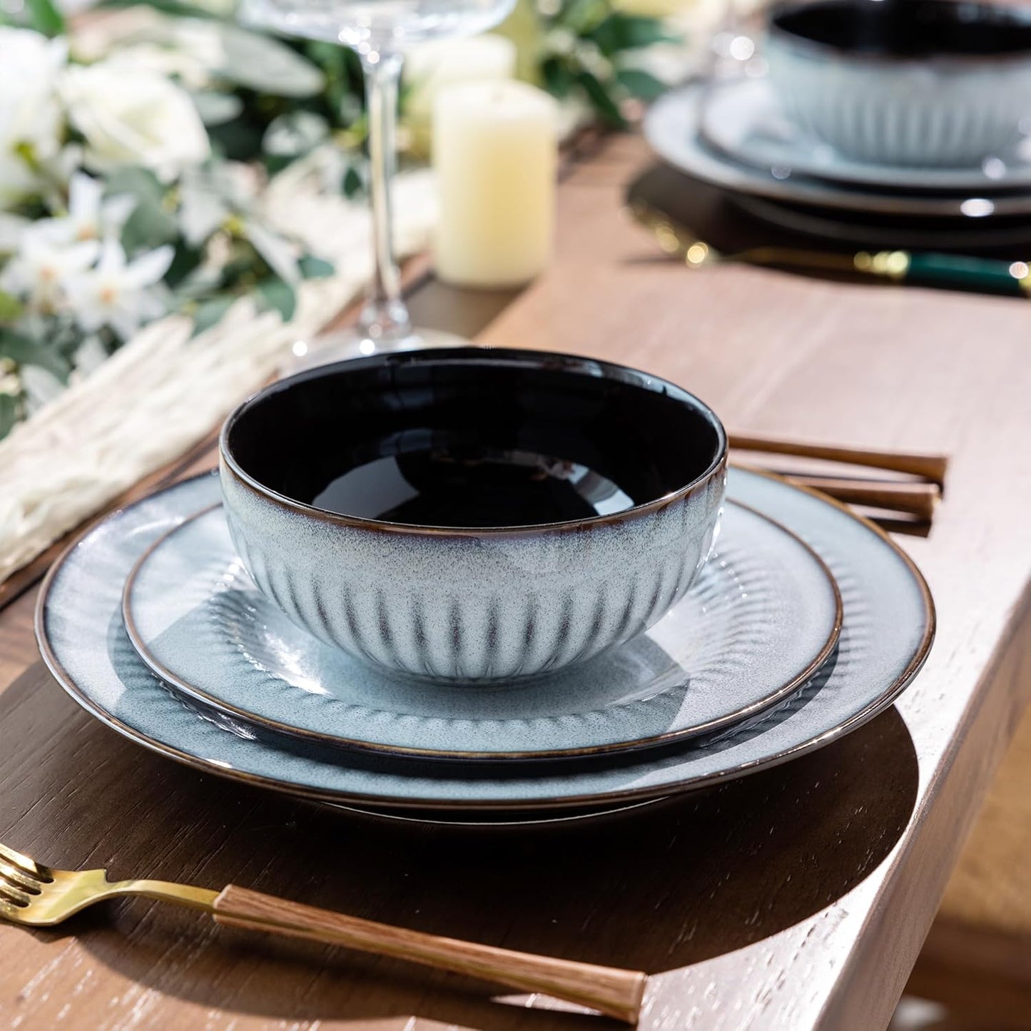 Leratio Stoneware Dinnerware Set